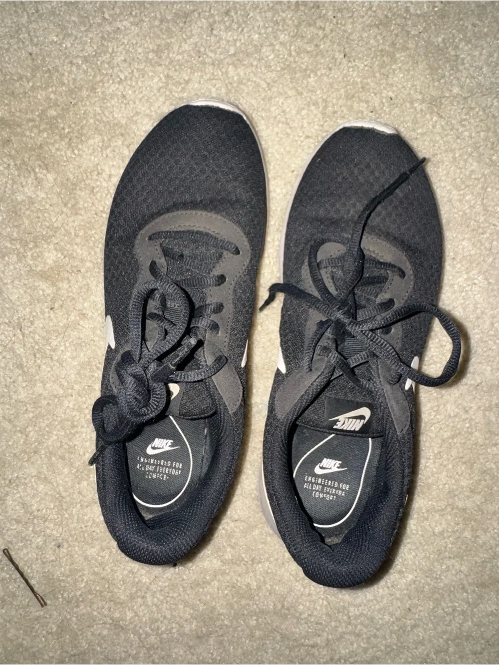 Nike Black and White Women’s Size 8 Tennis Shoes